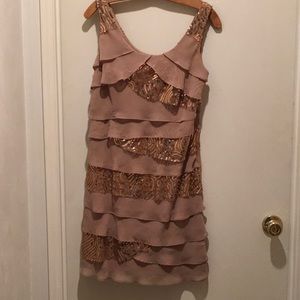 PALE GOLD W/DARKER GOLD SEQUINS FRONT/BACK SAME 💥